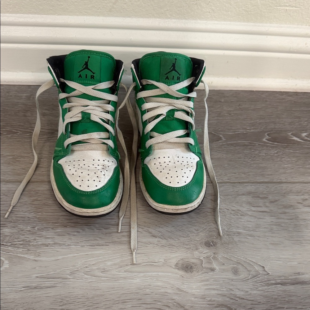 Jordan Kids Sneakers in Green and White